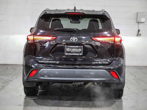 Used 2023 Toyota Highlander Limited image 6