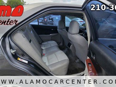 Used 2013 Toyota Camry XLE FWD image 18