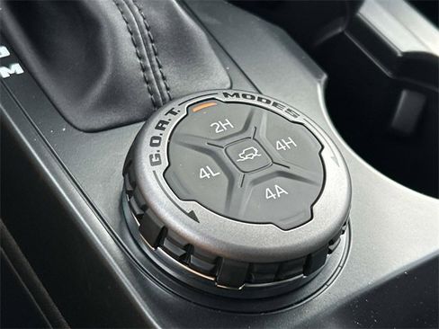 New 2025 Ford Bronco Badlands image 31