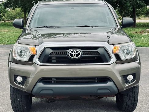 Used 2014 Toyota Tacoma 4x4 Double Cab w/ SR5 Package image 12