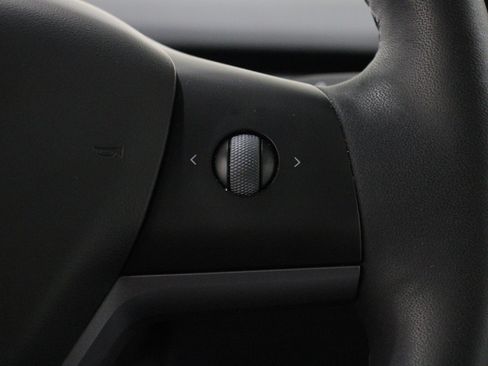 Used 2023 Tesla Model 3 Standard Range RWD image 10