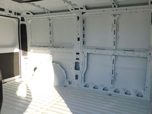 Used 2024 RAM ProMaster 3500 w/ Convenience Group image 28