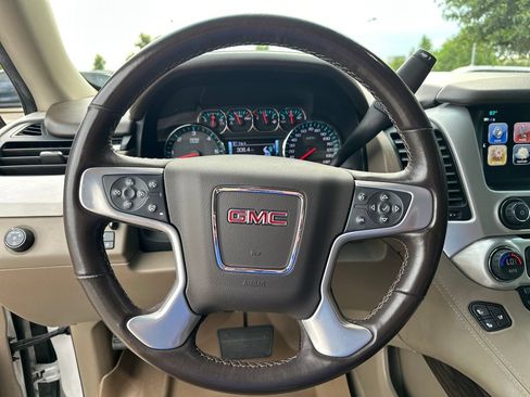 Used 2020 GMC Yukon XL SLT w/ Premium Edition RWD image 20