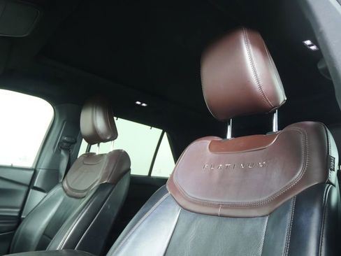 Used 2020 Ford Explorer Platinum w/ Premium Technology Package image 8