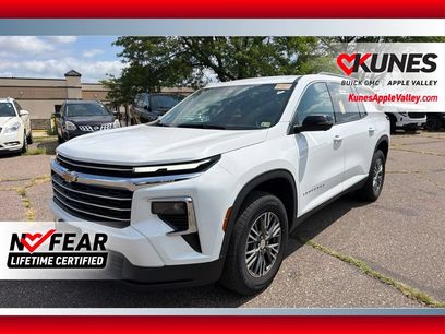 Used 2024 Chevrolet Traverse LT