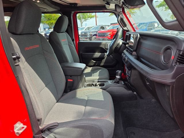 Used 2025 Jeep Wrangler Unlimited Rubicon AWD/4WD image 19
