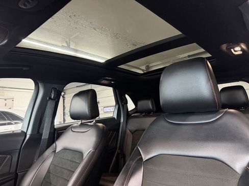 Used 2023 Ford Edge ST-Line w/ Cargo Accessory Package AWD/4WD image 17