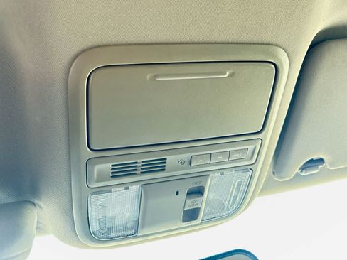 Used 2018 Honda Pilot EX image 17