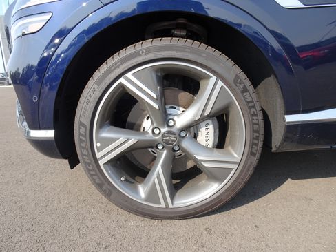 New 2025 Genesis GV80 2.5T Prestige image 8