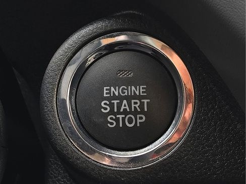 Certified 2025 Subaru Crosstrek 2.5i Limited image 17