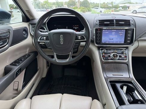 Certified 2020 Lincoln Continental w/ Premium Package FWD image 27