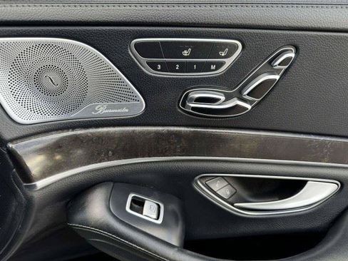 Used 2019 Mercedes-Benz S 560 4MATIC Sedan image 47