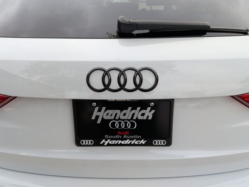 Used 2022 Audi Q3 2.0T Premium Plus w/ Premium Plus Package image 41