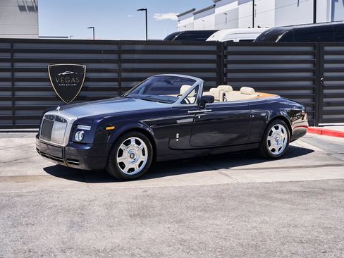 Used 2009 Rolls-Royce Phantom Drophead Coupe RWD image 15