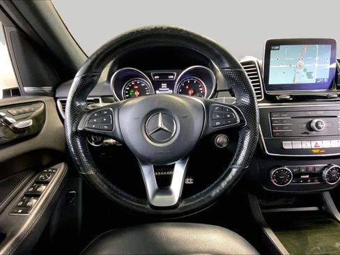 Used 2018 Mercedes-Benz GLE 350 4MATIC image 5