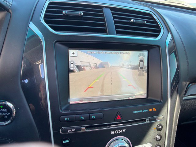 Used 2018 Ford Explorer Platinum AWD/4WD image 7