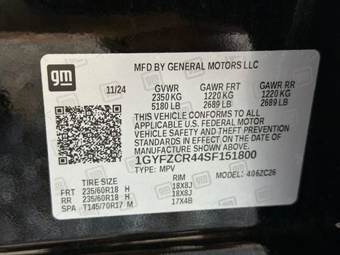Used 2025 Cadillac XT4 Premium Luxury FWD image 39