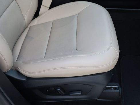 Used 2021 Ford Explorer Limited w/ Equipment Group 301A image 30