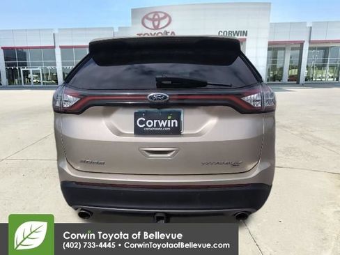 Used 2018 Ford Edge Titanium w/ Equipment Group 301A AWD/4WD image 34