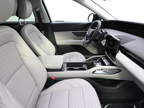 New 2026 Lincoln Nautilus Reserve w/ Jet Appearance Package AWD/4WD image 16