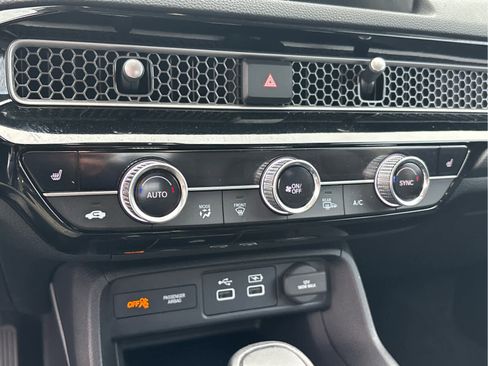 Certified 2022 Honda Civic Touring image 18