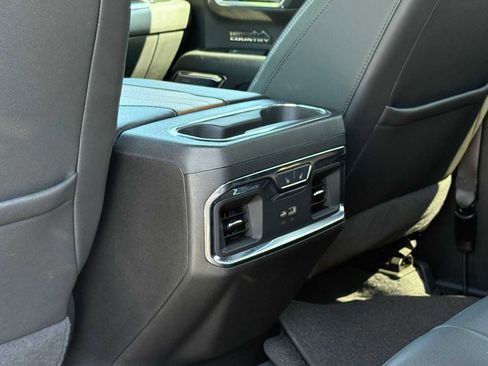 Used 2023 Chevrolet Silverado 1500 High Country w/ Technology Package AWD/4WD image 25