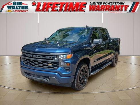 Used 2023 Chevrolet Silverado 1500 Custom AWD/4WD image 1