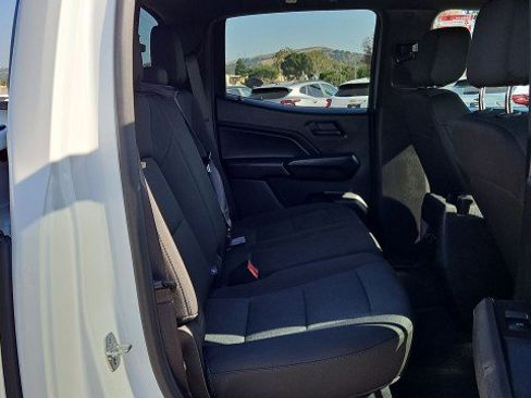Used 2025 Chevrolet Colorado W/T RWD image 27
