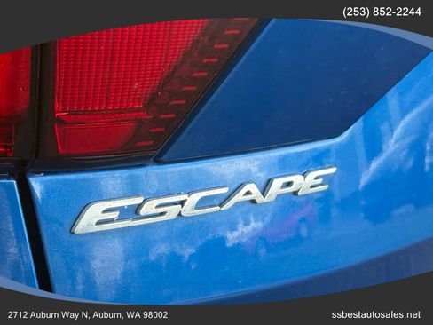 Used 2019 Ford Escape Titanium image 8