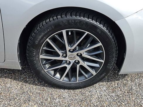 Used 2016 Lexus ES 350 w/ Premium Package w/Wood Trim image 10