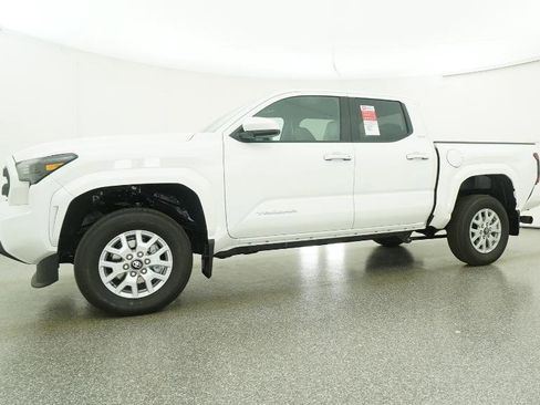 New 2026 Toyota Tacoma SR5 image 59
