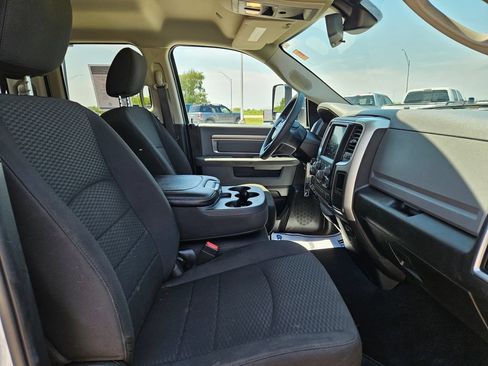 Used 2019 RAM 1500 Warlock w/ Electronics Group AWD/4WD image 32