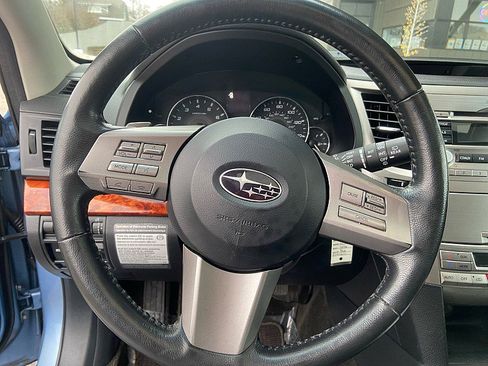 Used 2011 Subaru Outback 2.5i Limited w/ PWR Moonroof Pkg image 12