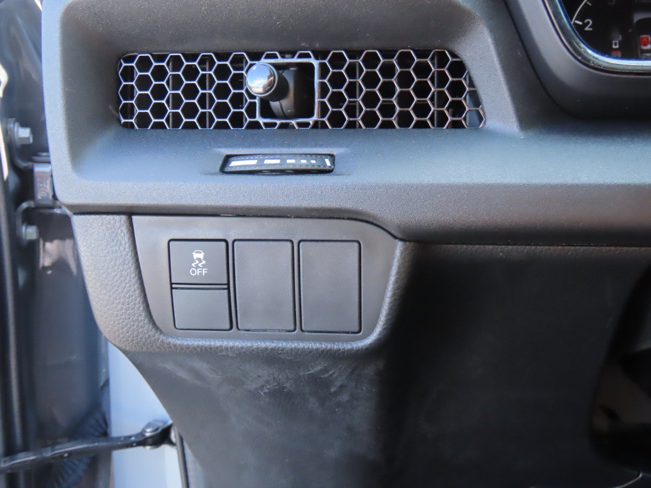 Used 2024 Honda CR-V LX image 7
