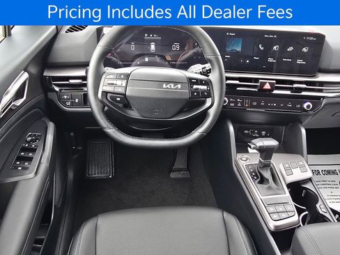 New 2026 Kia Sportage EX FWD image 11