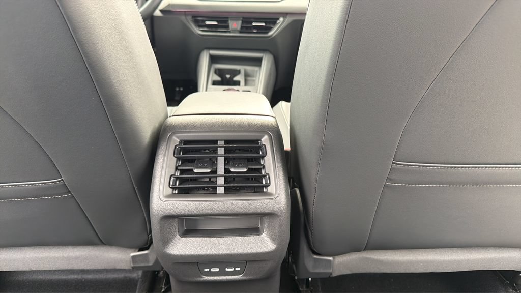New 2026 Volkswagen Tiguan SE AWD/4WD image 26