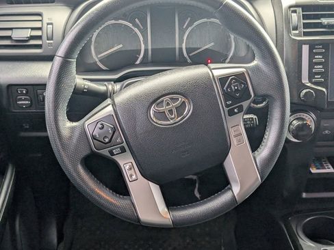 Used 2022 Toyota 4Runner TRD Sport w/ Technology Package RWD image 10