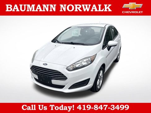 Used 2017 Ford Fiesta SE FWD image 4