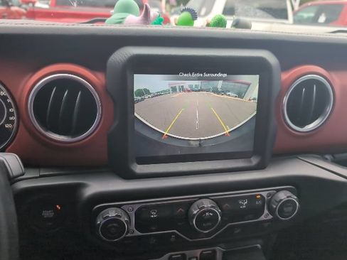 Used 2020 Jeep Wrangler Unlimited Rubicon AWD/4WD image 11