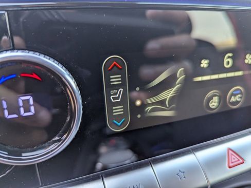 Used 2023 Genesis GV70 2.5T w/ Sport Prestige Package image 23