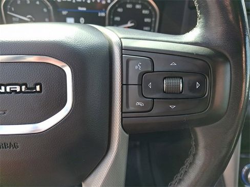 Used 2021 GMC Yukon XL Denali image 21