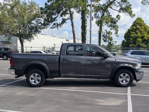 Used 2020 RAM 1500 Classic SLT RWD image 4