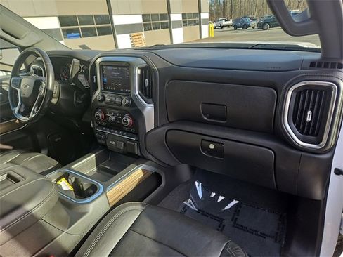 Used 2019 Chevrolet Silverado 1500 RST image 29