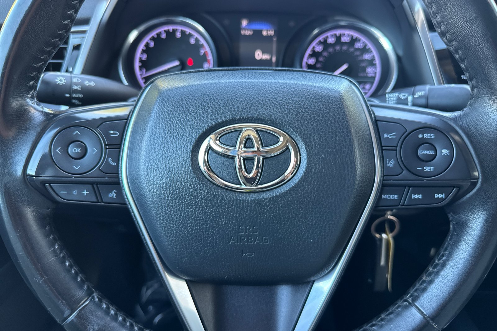 Used 2020 Toyota Camry SE FWD image 23