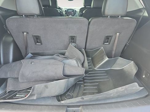 Used 2019 Chevrolet Traverse Premier FWD image 36