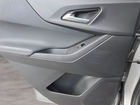 Used 2026 Chevrolet Equinox LT FWD image 18