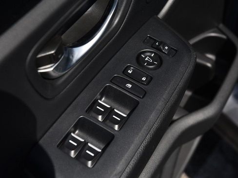 Certified 2025 Honda Pilot EX-L image 8