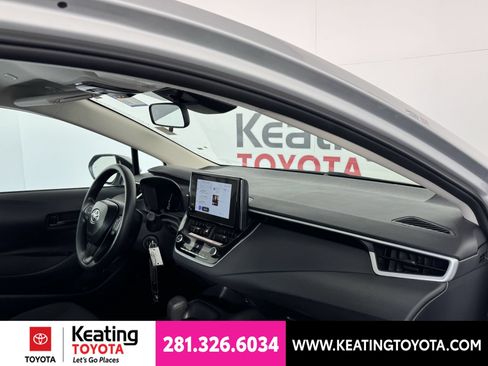 Used 2026 Toyota Corolla LE FWD image 21