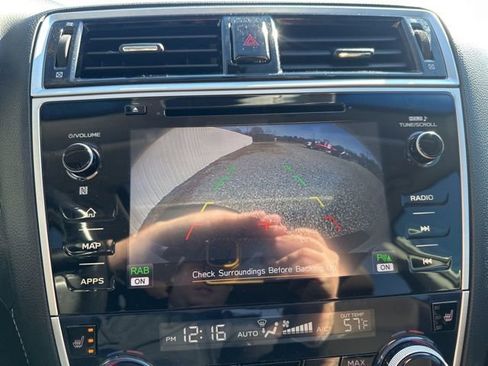 Used 2018 Subaru Outback 3.6R Touring image 25