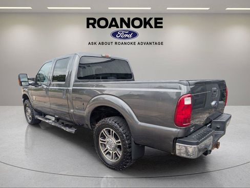 Used 2016 Ford F250 XLT w/ FX4 Off-Road Package AWD/4WD image 21